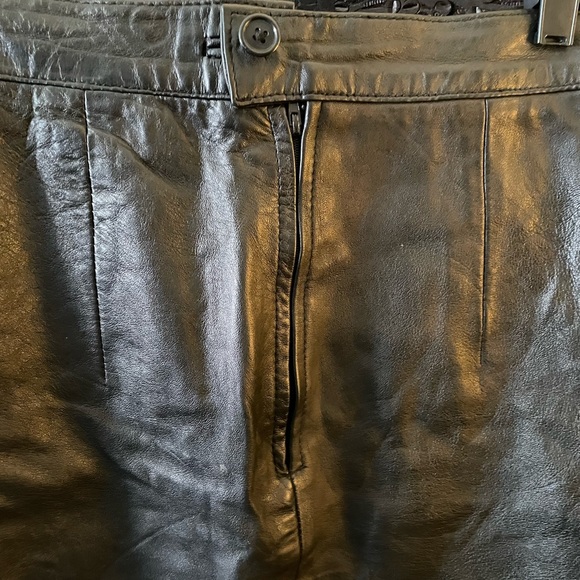 Vintage Leather Skirt - Picture 5 of 7